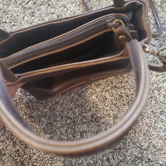 Bundle Only:Liz Claiborne Faux Leather Purse Brown Small Shoulder Crossbody.#6 - Picture 3 of 14